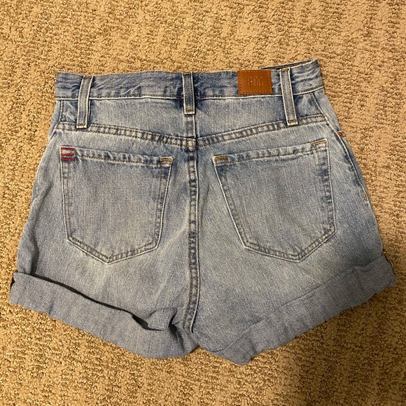 Urban Outfitters BDG High Rise Mom Jean Shorts - Picture 4 of 4